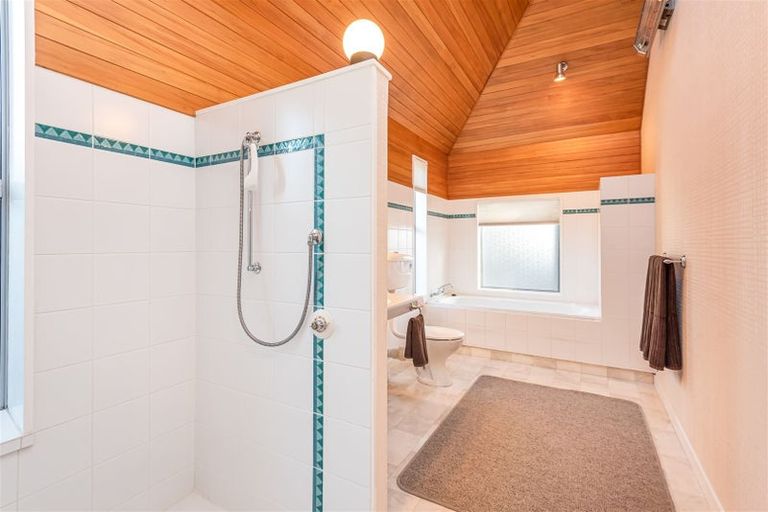 Photo of property in 17 Natalie Place, Harewood, Christchurch, 8051