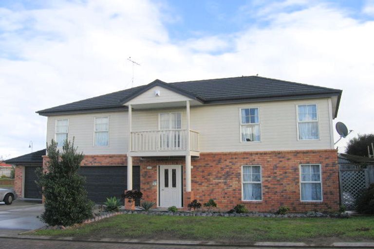 Photo of property in 2 Campile Close, East Tamaki, Auckland, 2016