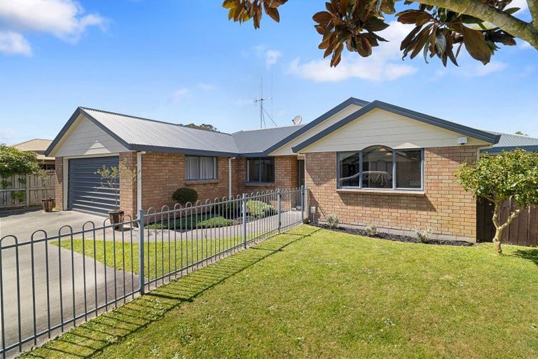 Photo of property in 38 Diomede Glade, Flagstaff, Hamilton, 3210