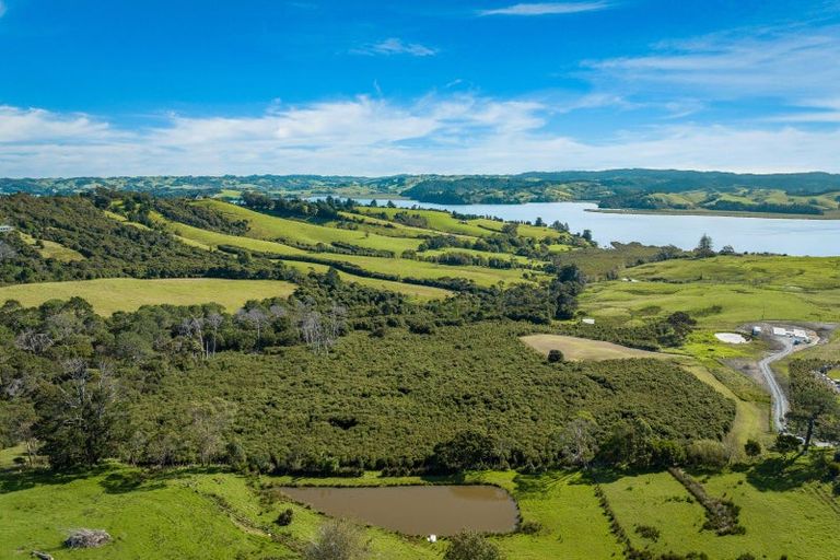 Photo of property in 70 Captain Kasper Rise, Snells Beach, 0920