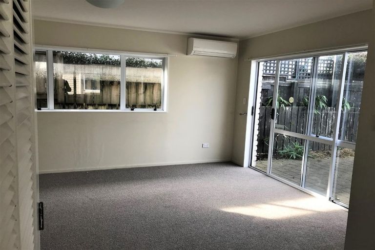 Photo of property in 44a Whiteley Street, Moturoa, New Plymouth, 4310