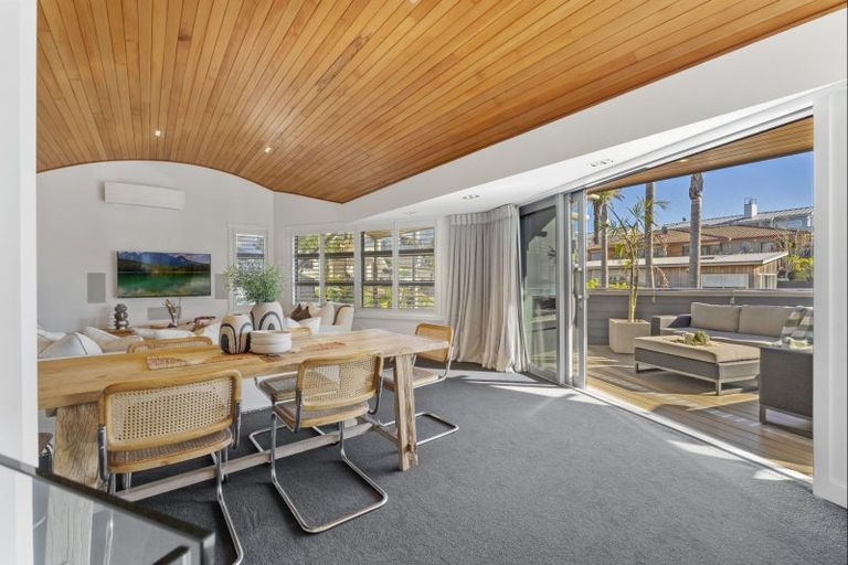 Photo of property in 15 Ngarata Avenue, Mount Maunganui, 3116