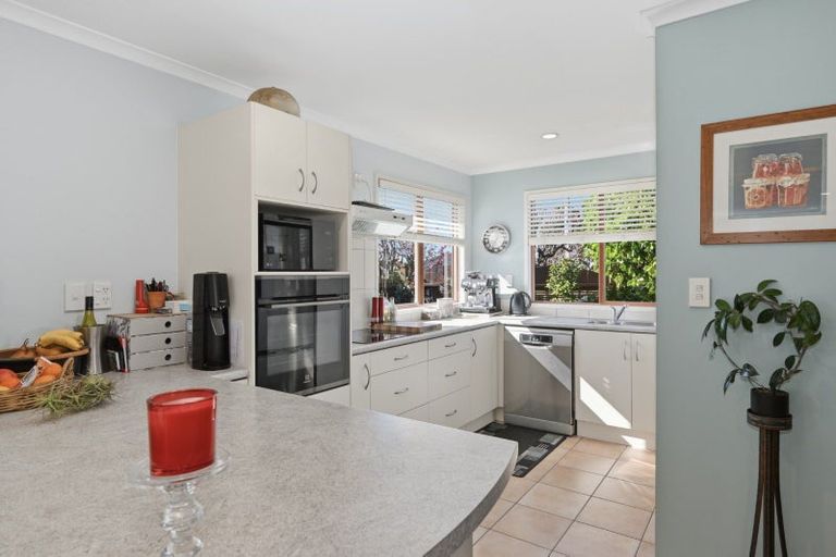 Photo of property in Cotswold Court, 1/8 Cheyne Road, Pyes Pa, Tauranga, 3112