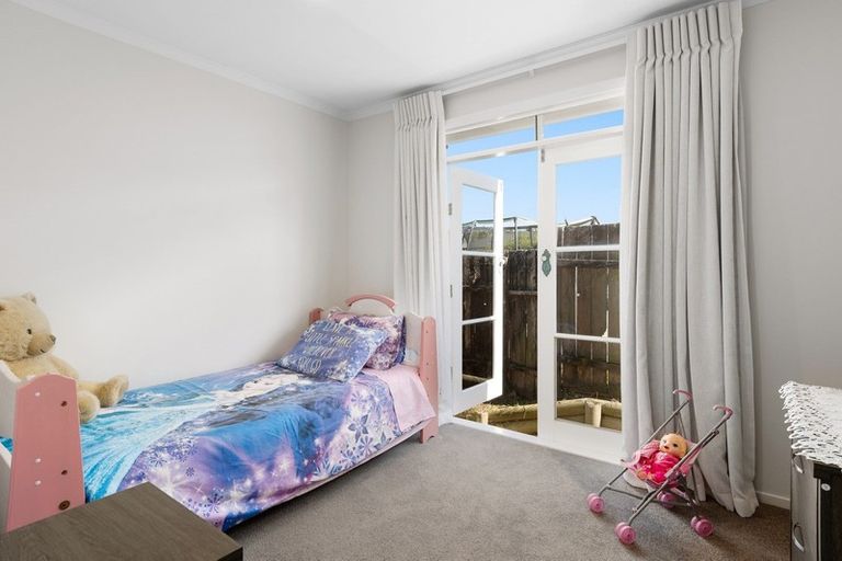 Photo of property in 3b Glenfield Place, Brookfield, Tauranga, 3110