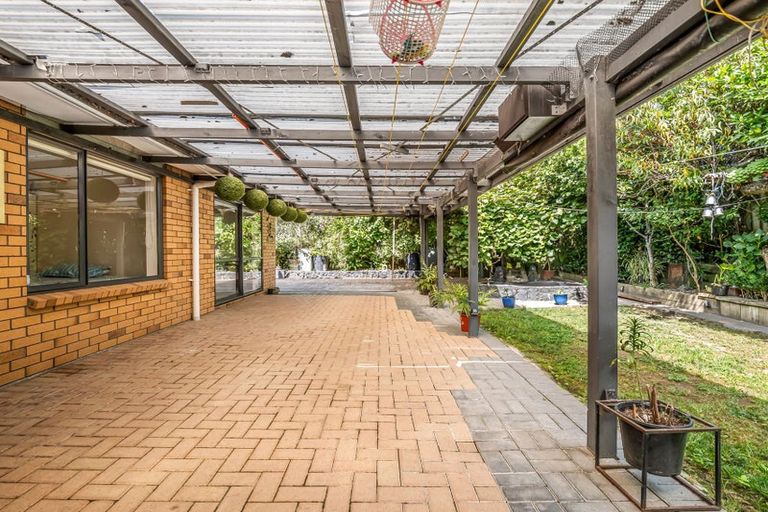 Photo of property in 54 Magic Way, Randwick Park, Auckland, 2105