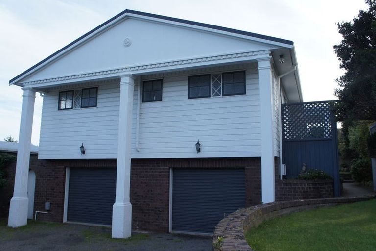 Photo of property in 25 Akaroa Drive, Maupuia, Wellington, 6022