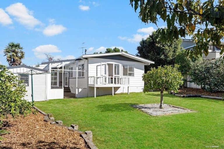 Photo of property in 3 Ashby Place, Pukekohe, 2120