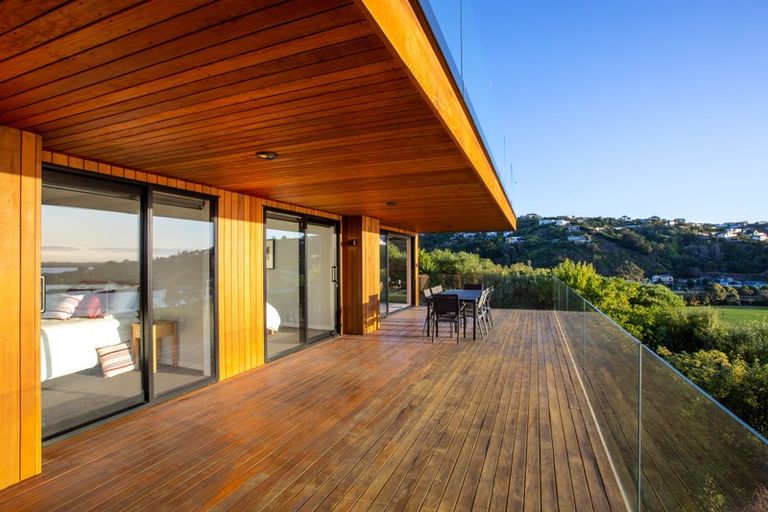 Photo of property in 19 Balmoral Lane, Redcliffs, Christchurch, 8081