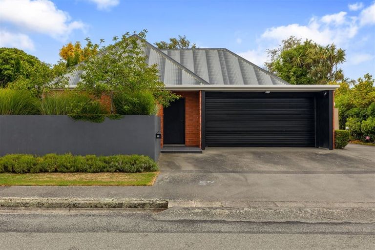 Photo of property in 1/33 Makora Street, Fendalton, Christchurch, 8041