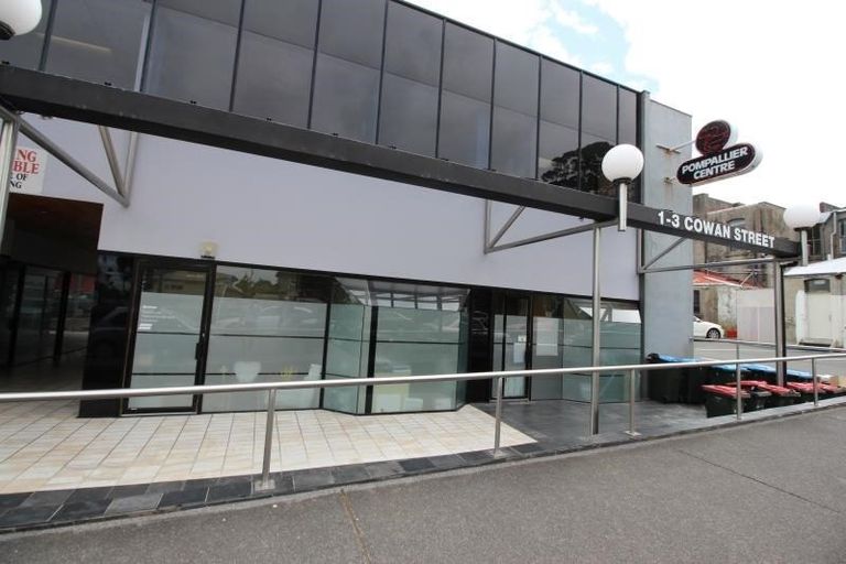 Photo of property in 1 Cowan Road, Hunua, Papakura, 2583