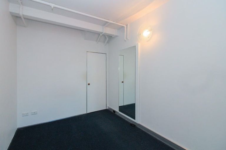 Photo of property in Qba Apartments, 3a/51 Webb Street, Mount Cook, Wellington, 6011