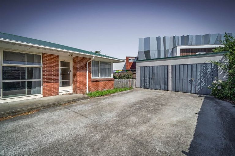 Photo of property in 2/46 Lochee Road, Upper Riccarton, Christchurch, 8041