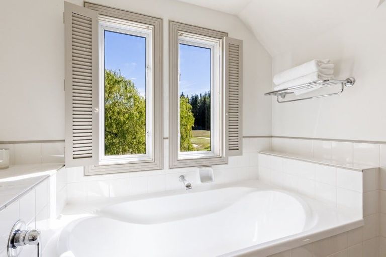 Photo of property in Millbrook Resort, 10 Fox's Rush, Arrowtown, 9371