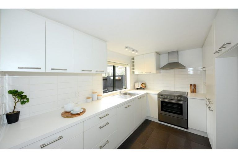 Photo of property in 2/188 Springfield Road, St Albans, Christchurch, 8014