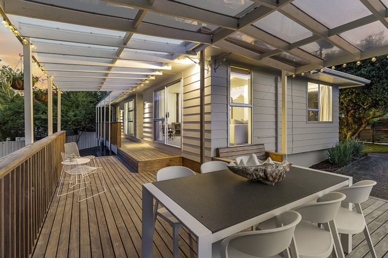 Photo of property in 78 Eskdale Road, Birkdale, Auckland, 0626