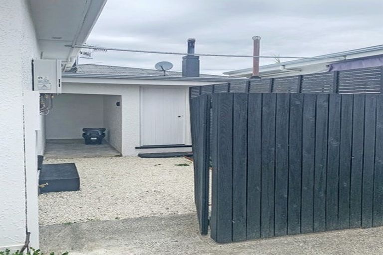 Photo of property in 2/104 Alexandra Crescent, Hastings, 4122