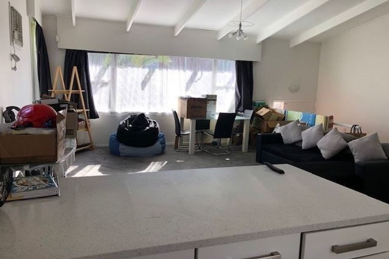 Photo of property in 1/49 Glenmore Road, Sunnyhills, Auckland, 2010