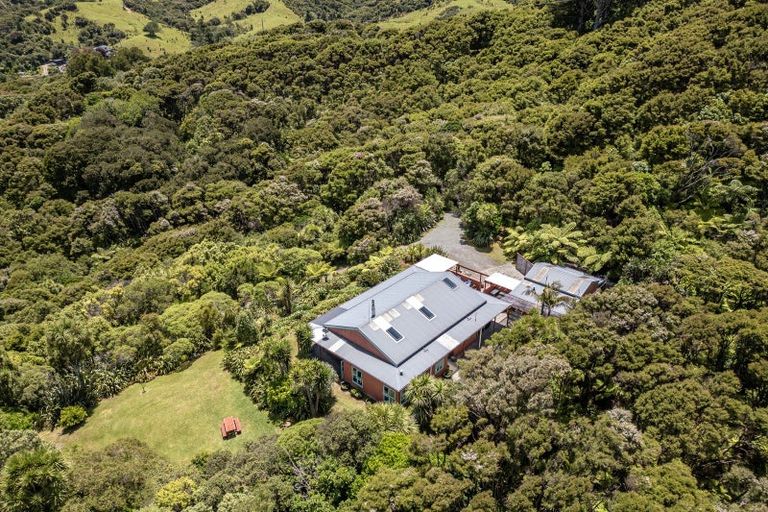Photo of property in 206 Colville Road, Coromandel, 3584