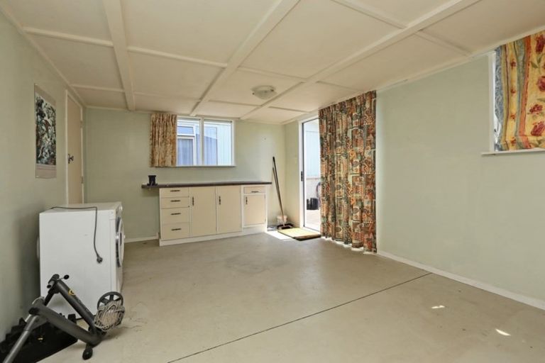 Photo of property in 3 Lyttelton Crescent, Tamatea, Napier, 4112