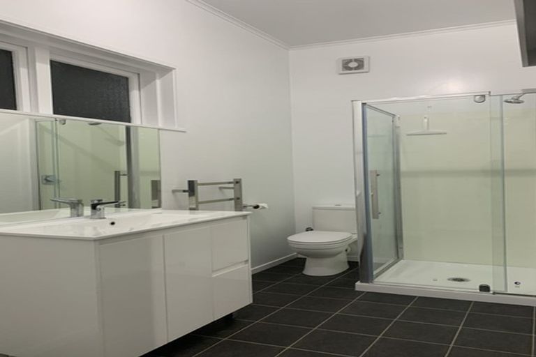 Photo of property in 72 Alexander Street, Cockle Bay, Auckland, 2014