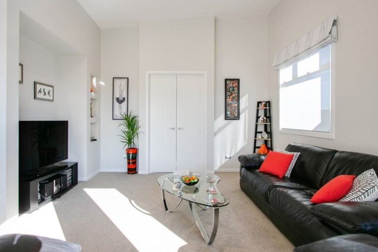 Photo of property in 6 Ruahine Road, Poraiti, Napier, 4112