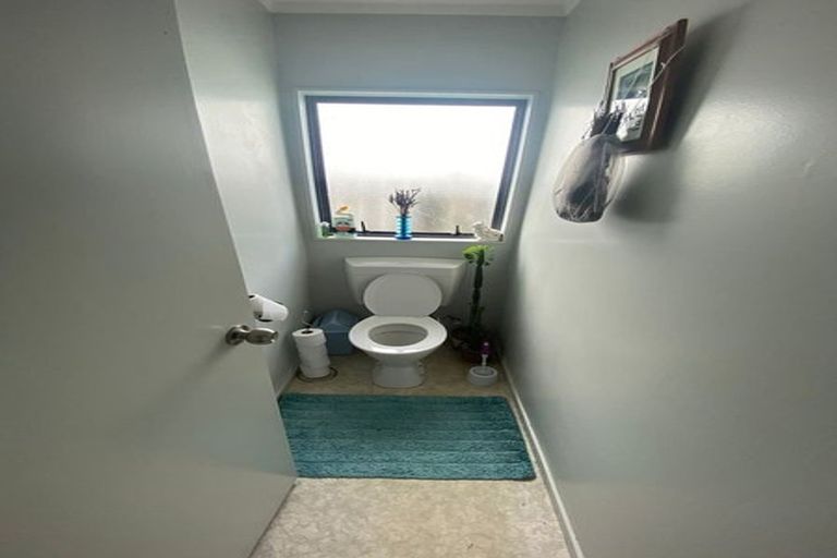 Photo of property in 30a Barneys Farm Road, Clendon Park, Auckland, 2103