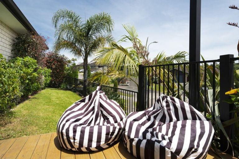 Photo of property in 35 Danny Place, Pyes Pa, Tauranga, 3112