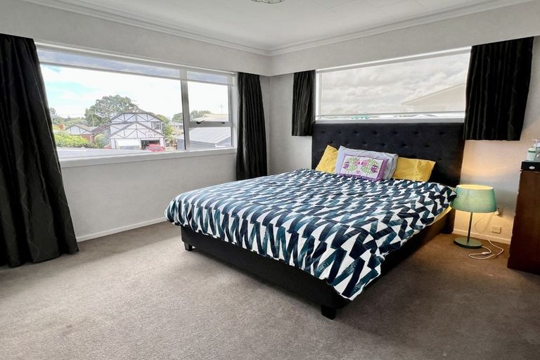 Photo of property in 32 Kildare Drive, Waikiwi, Invercargill, 9810