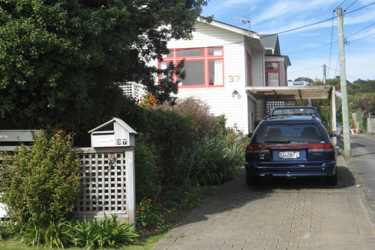 Photo of property in 37 Braithwaite Street, Karori, Wellington, 6012