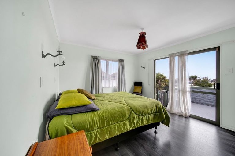 Photo of property in 339a Devon Street West, New Plymouth, 4310