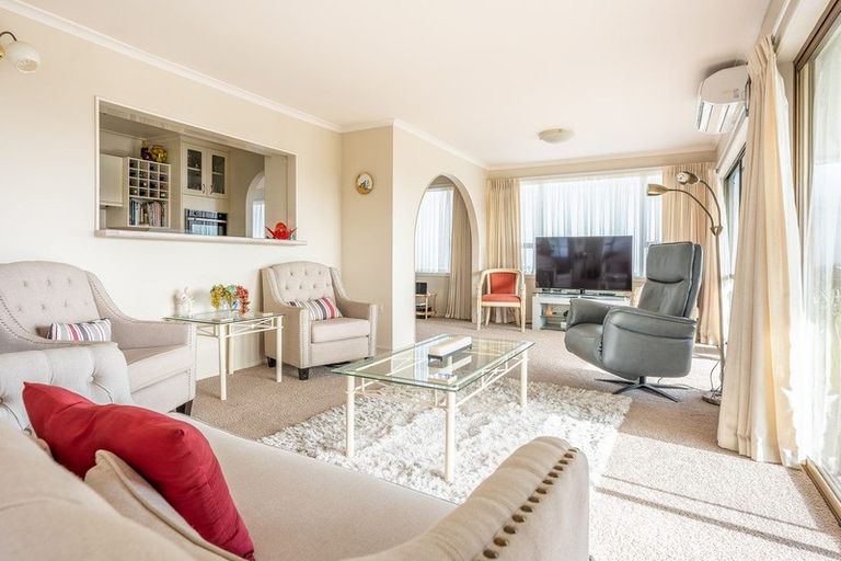 Photo of property in 74 Laurence Street, Manly, Whangaparaoa, 0930