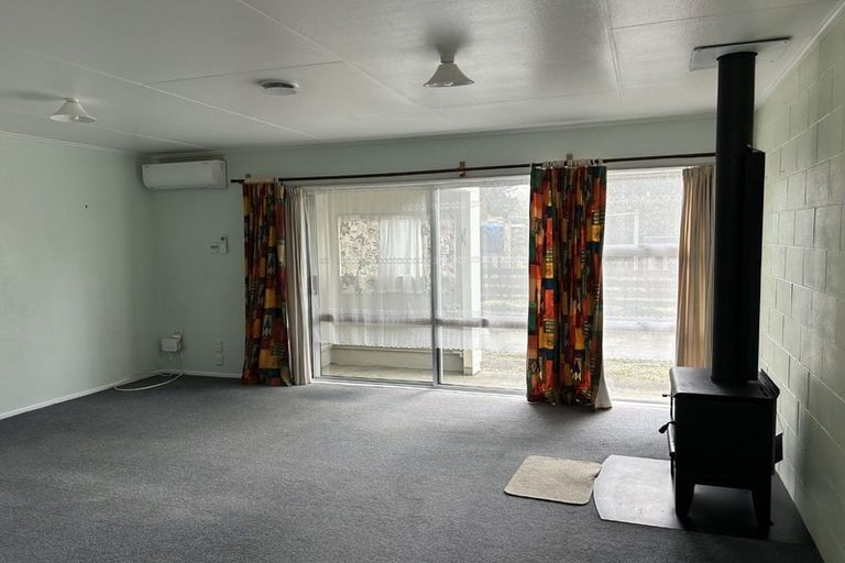 Photo of property in 17b Cambridge Street, Pahiatua, 4910