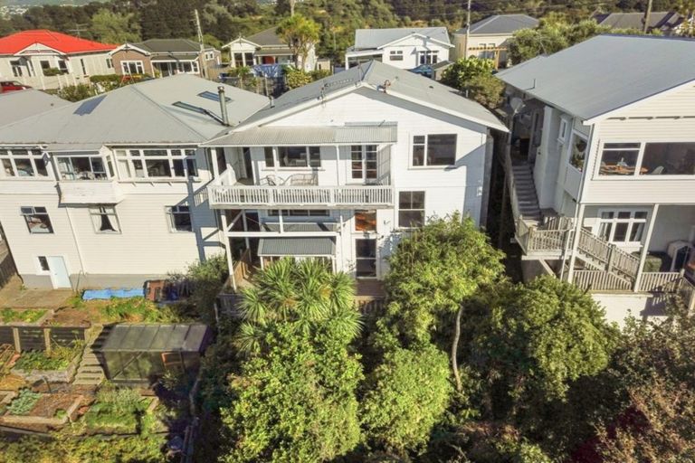 Photo of property in 43 Overtoun Terrace, Hataitai, Wellington, 6021