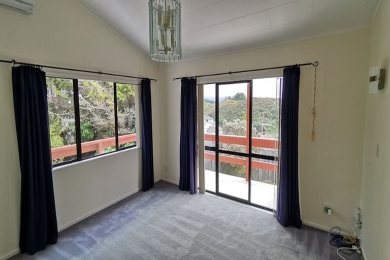 Photo of property in 4 Cathie Place, Karori, Wellington, 6012