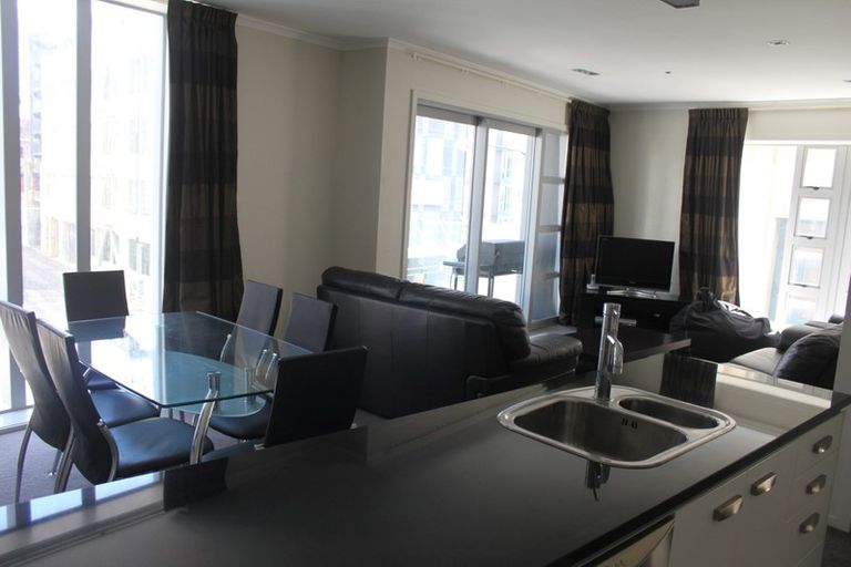 Photo of property in Bellagio Apartments, 2b/39 Taranaki Street, Te Aro, Wellington, 6011