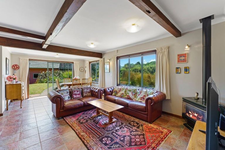 Photo of property in 2 Kitchener Street, Te Horo Beach, Otaki, 5581