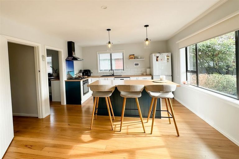 Photo of property in 142 Pacific Road, North New Brighton, Christchurch, 8083