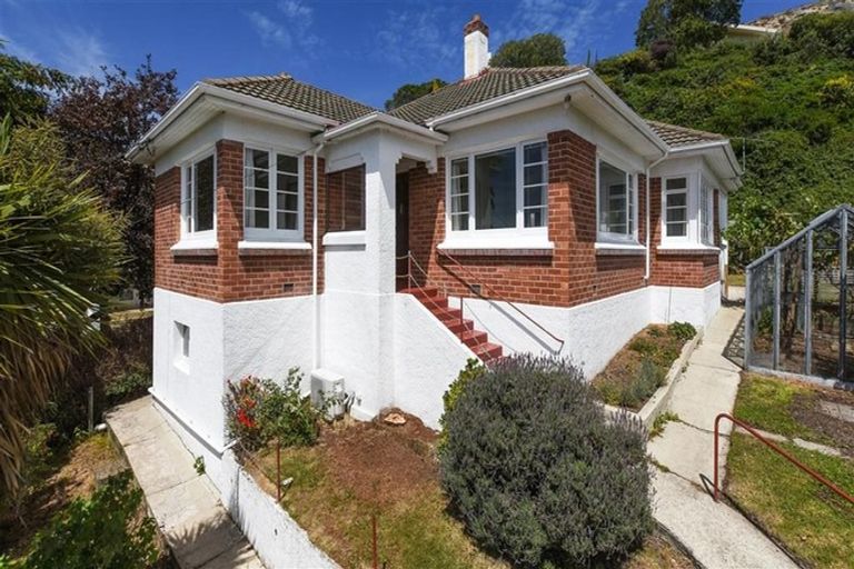 Photo of property in 94 Forbury Road, Saint Clair, Dunedin, 9012