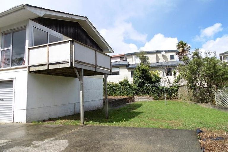 Photo of property in 372 East Coast Road, Sunnynook, Auckland, 0630
