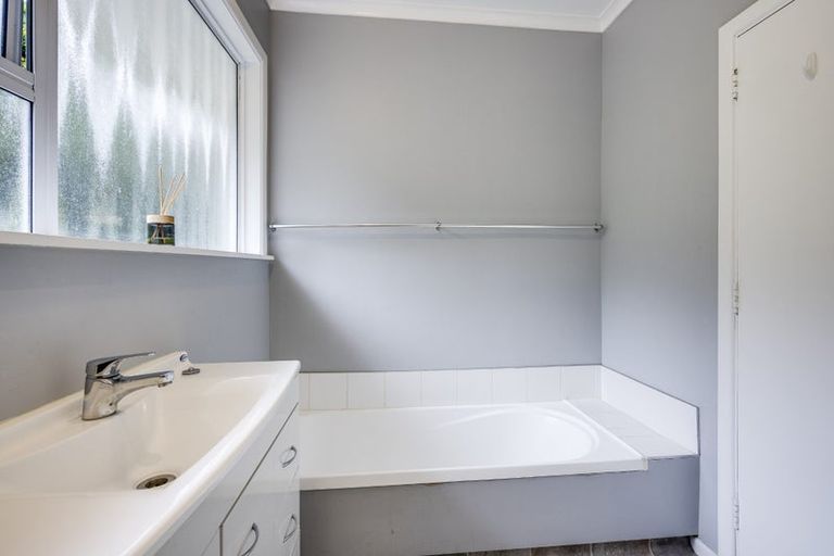 Photo of property in 37 Joll Road, Havelock North, 4130