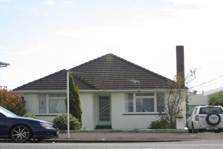 Photo of property in 314 Saint Aubyn Street, New Plymouth, 4310