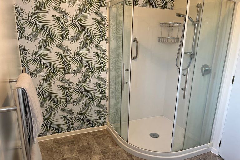 Photo of property in 2/162 Main Road, Redcliffs, Christchurch, 8081