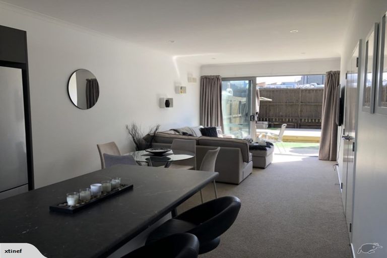 Photo of property in 16 Shelduck Way, Hobsonville, Auckland, 0616