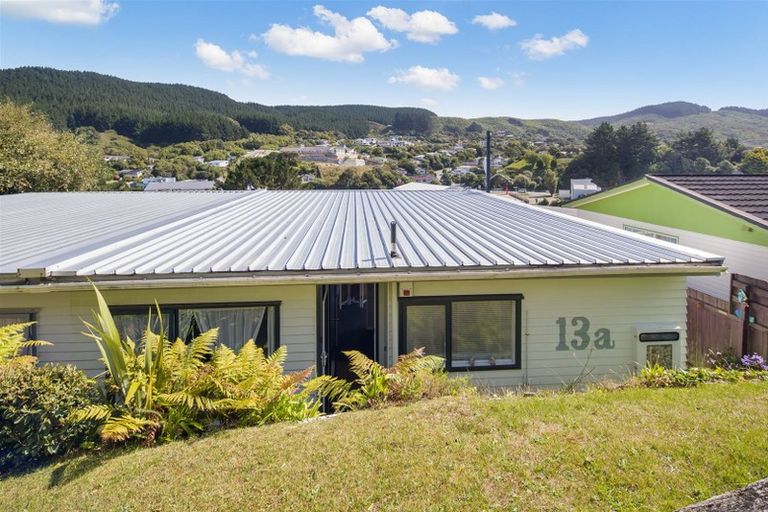 Photo of property in 13a Florio Terrace, Tawa, Wellington, 5028