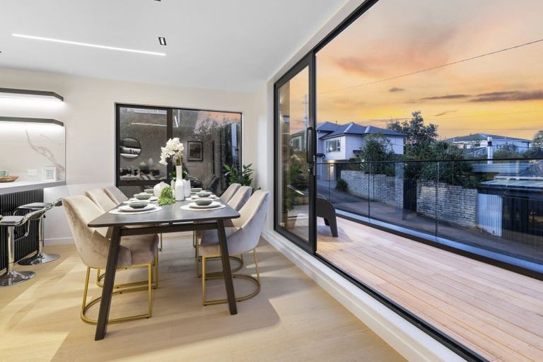 Photo of property in 47d Hastings Road, Mairangi Bay, Auckland, 0630