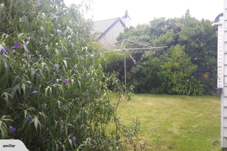 Photo of property in 174 Marine Parade, Bluff, 9814