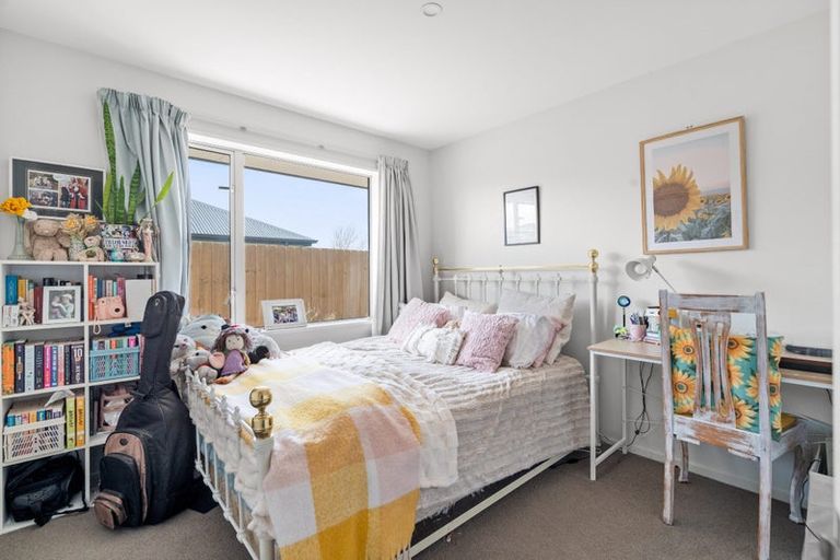 Photo of property in 16 Burnham School Road, Rolleston, 7614