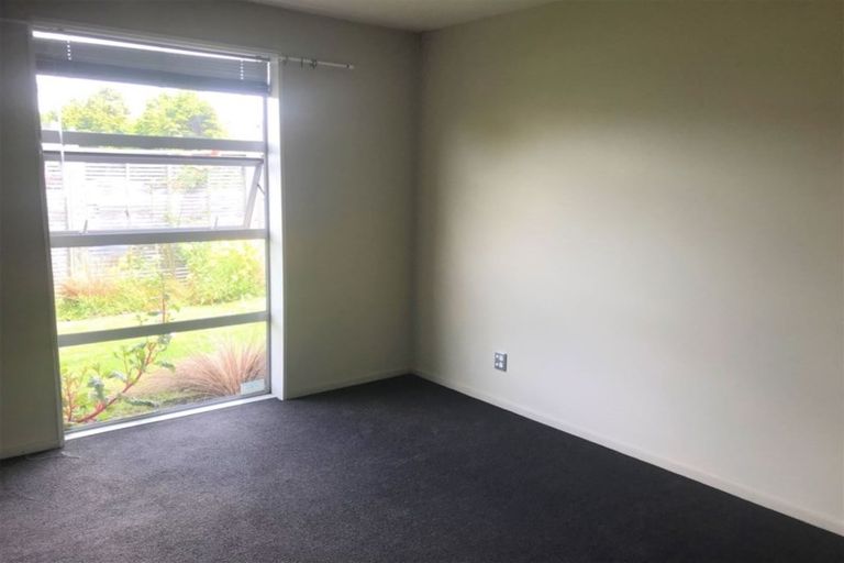 Photo of property in 55 Lyndon Street, Riccarton, Christchurch, 8041
