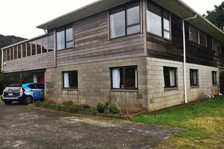 Photo of property in 4 Exmoor Grove, Wainuiomata, Lower Hutt, 5014
