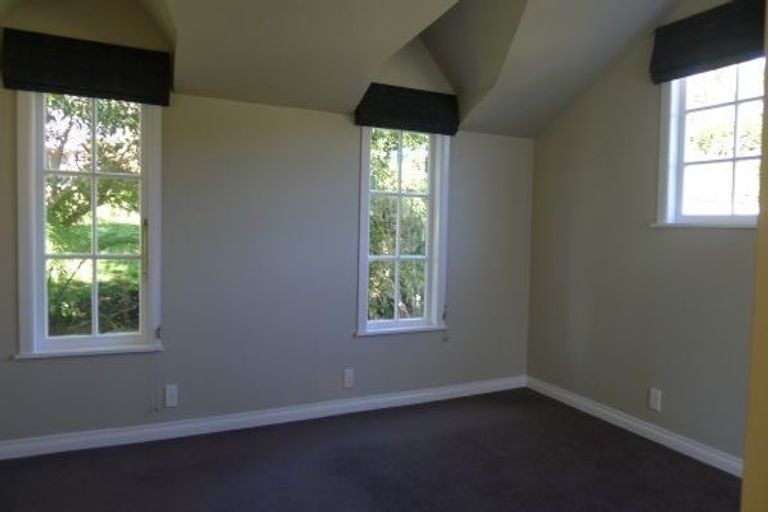 Photo of property in 27 Tawa Terrace, Tawa, Wellington, 5028